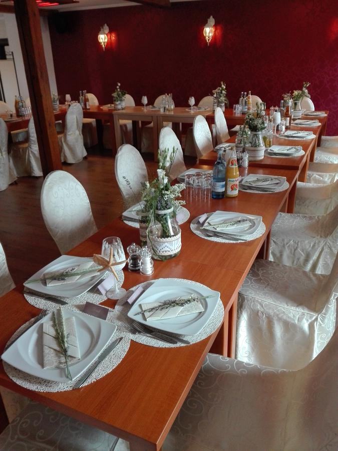 Pension Am Radweg & Ristorante Juani Wriezen Ngoại thất bức ảnh